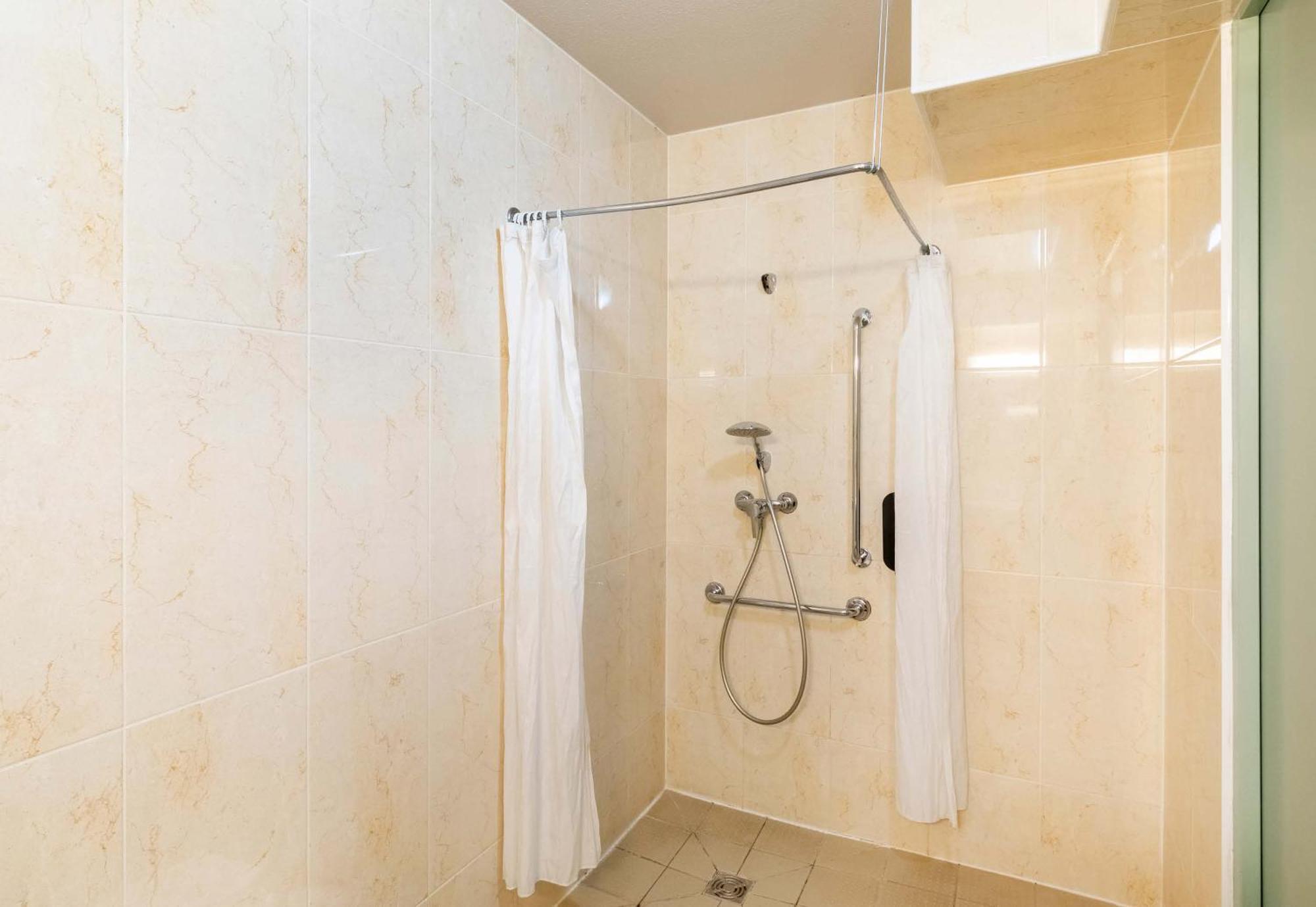 B&B Hotel Saint-Geours-De-Maremne Hossegor מראה חיצוני תמונה